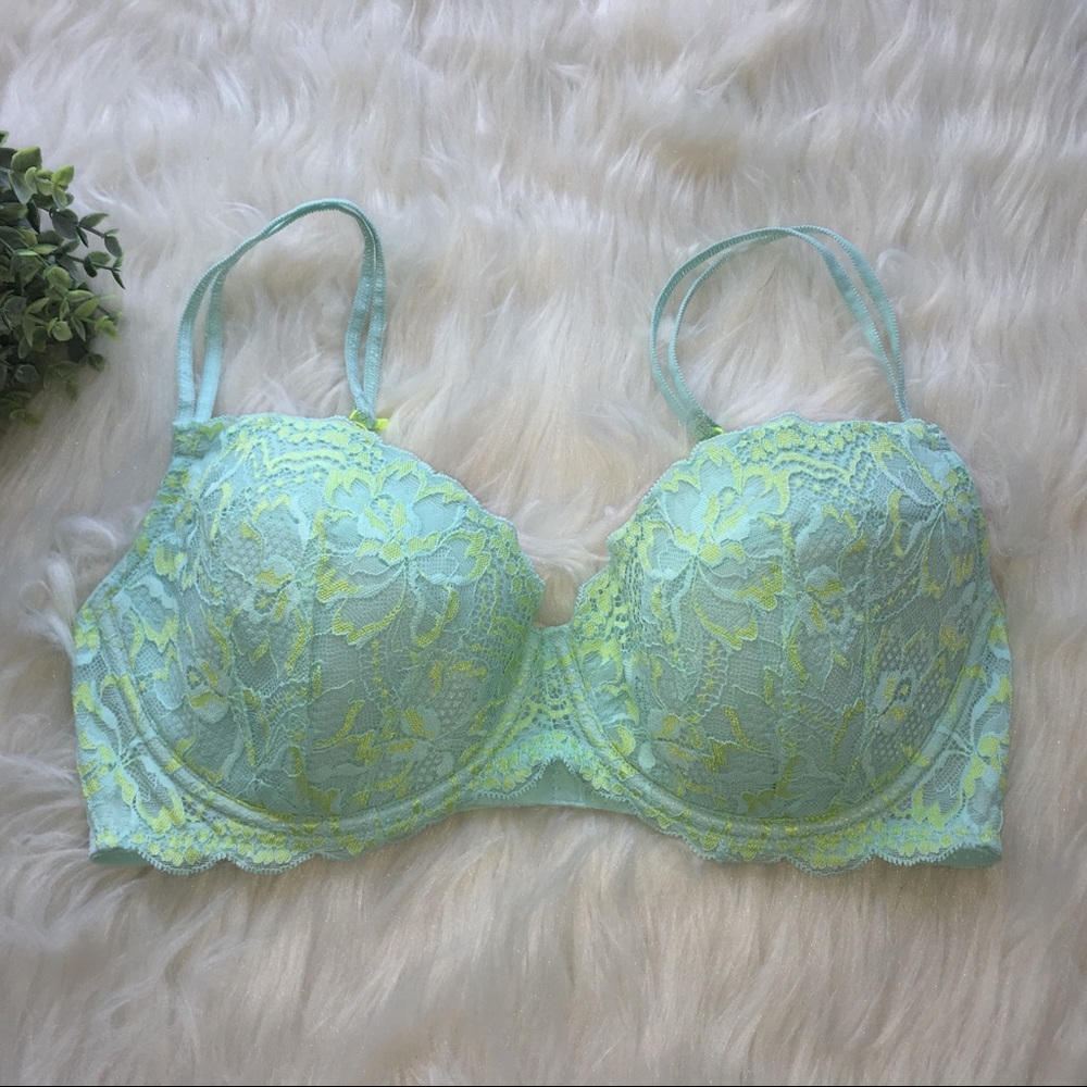 PINK Victoria’s Secret Sz 36D Underwire Bra